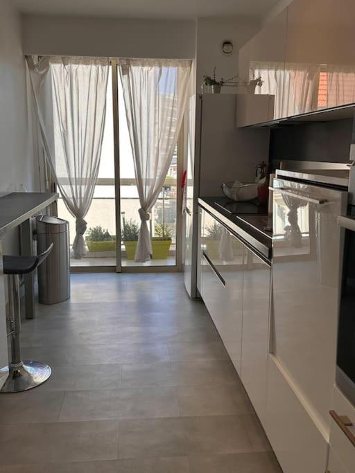 Appartement Panoramique Sur Mer 土伦 外观 照片