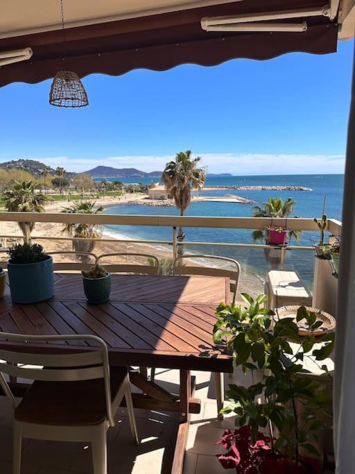 Appartement Panoramique Sur Mer 土伦 外观 照片