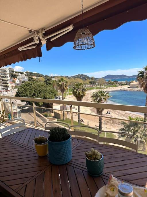 Appartement Panoramique Sur Mer 土伦 外观 照片